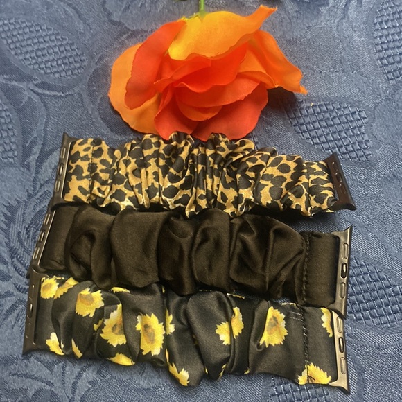 Scrunching Apple Watch bands 42mm/44mm/45mm - Picture 2 of 5